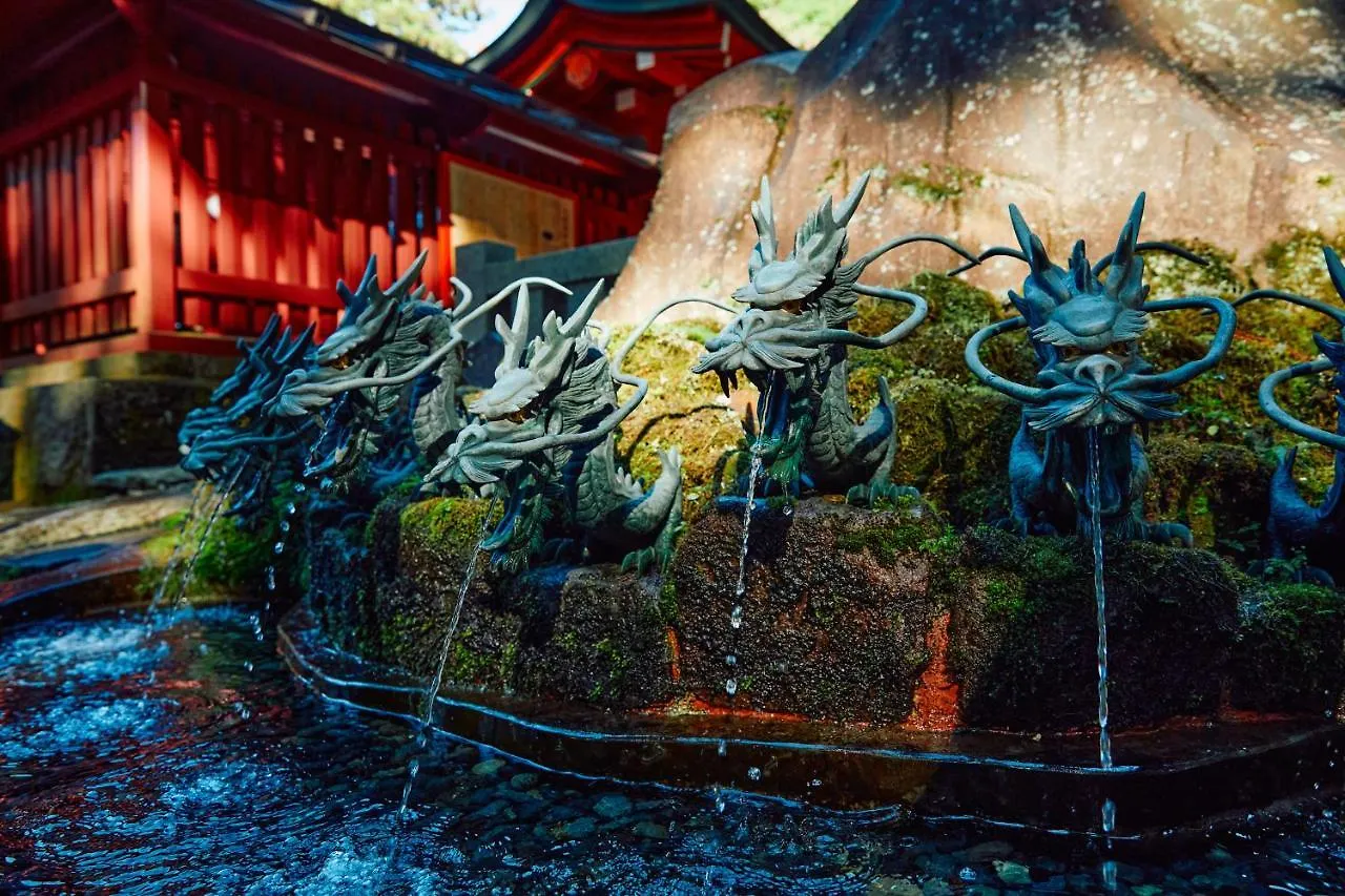 Villa Hakone Kabuto 古民家旅館 150平米 バス停迄一分 準天然温泉 最大12名