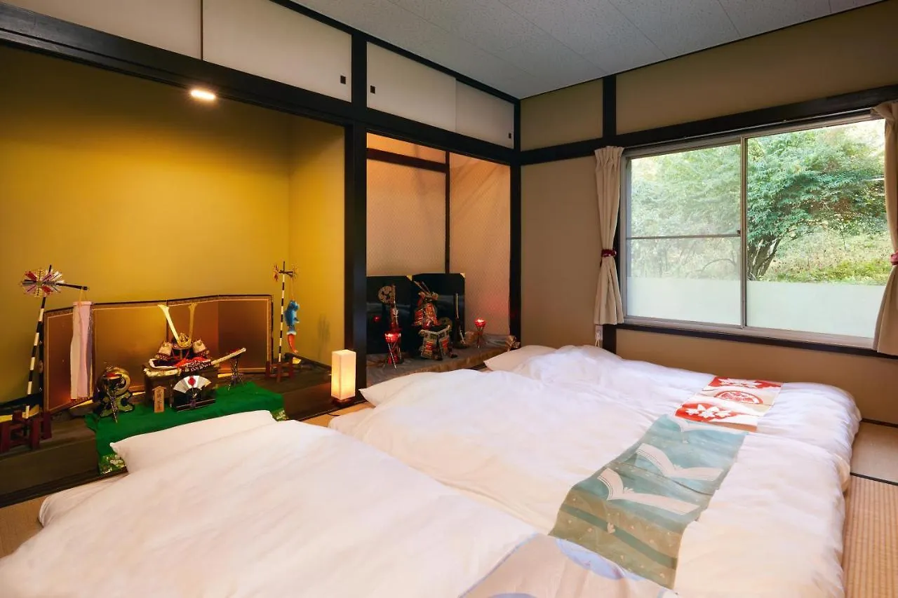 Villa Hakone Kabuto 古民家旅館 150平米 バス停迄一分 準天然温泉 最大12名 Japan